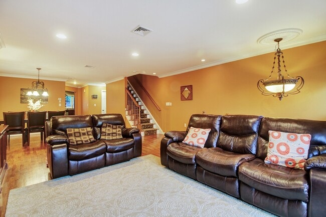Photo - 176 Undercliff Ave