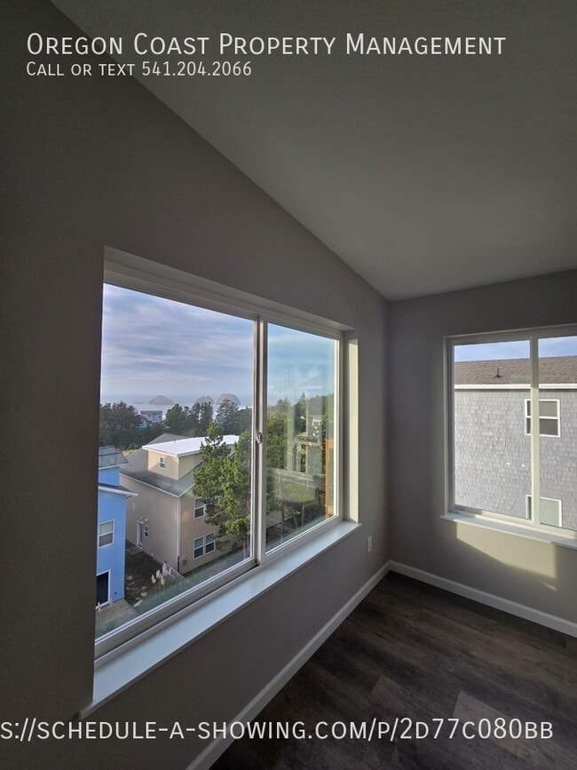 Photo - 140 Reeder St