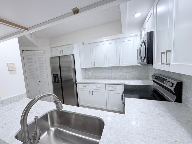 Photo - 1000 SW 125th Ave Unit 314n