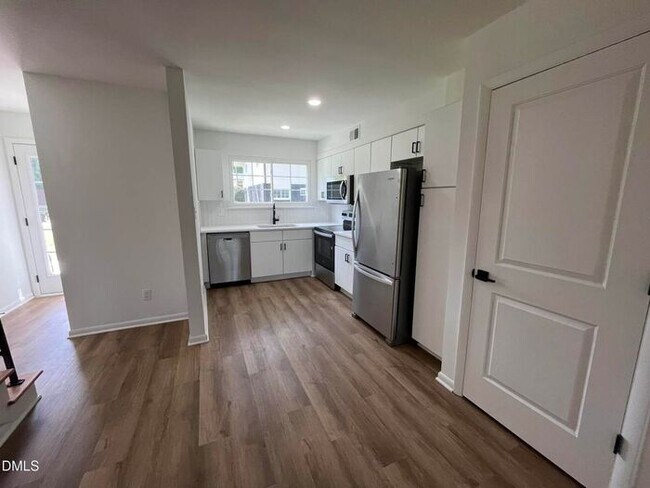 Photo - Five Point's hidden 2 Bed 1.5 Bath gem