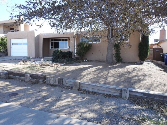 Building Photo - OPEN HOUSE 3/18/25 11AM-2PM Large 4 Bedroo...