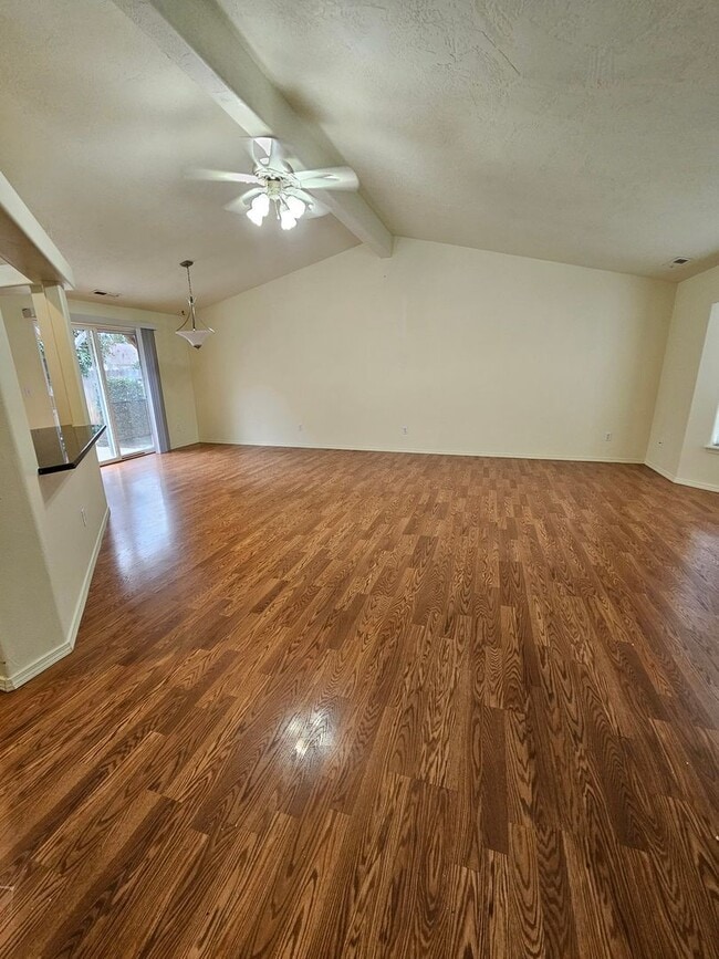 Photo - Lovely Central Point Home in Convenient Location