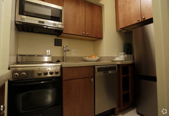 Hightowers Apartments