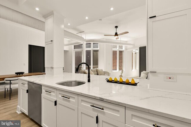 Photo - 1700 Kalorama Rd NW Unidad 310