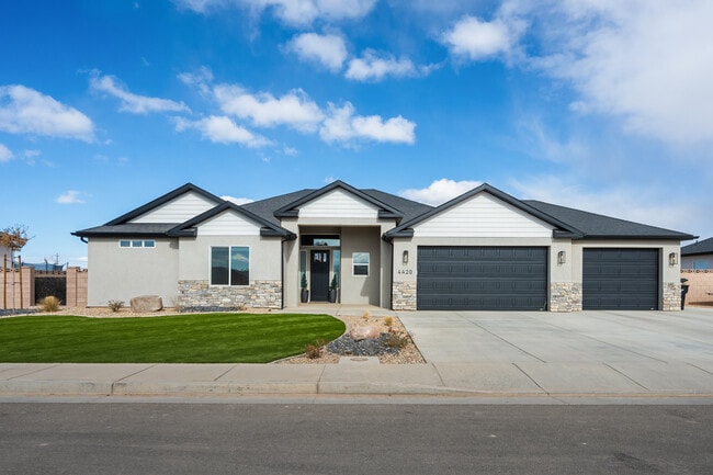 Photo - 4420 W 300 N