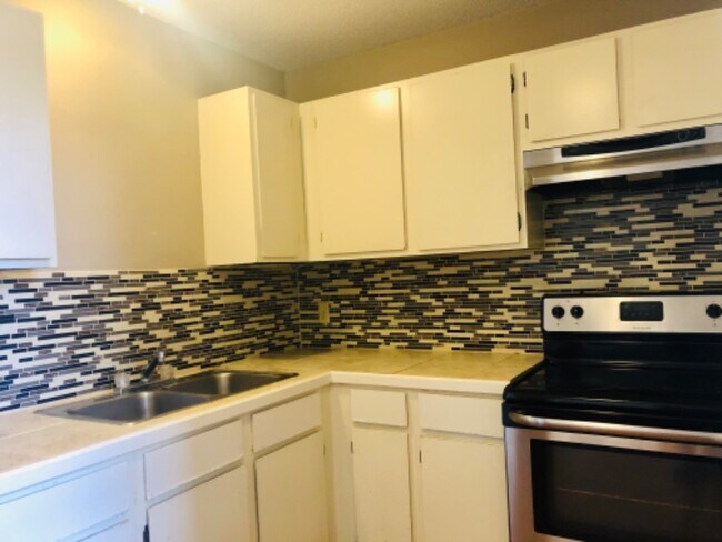 Photo - 110 Cherry St