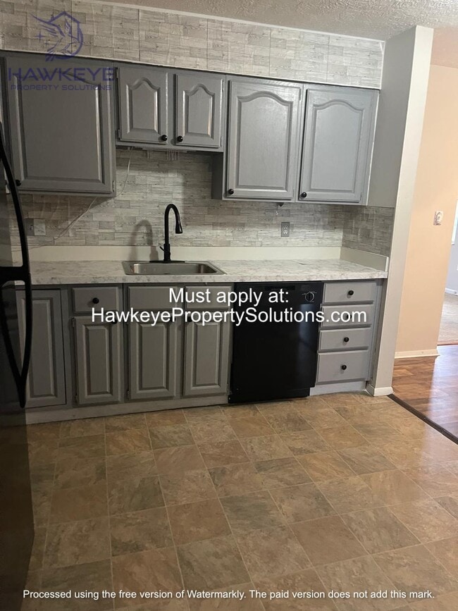 Photo - 616 Carleton St