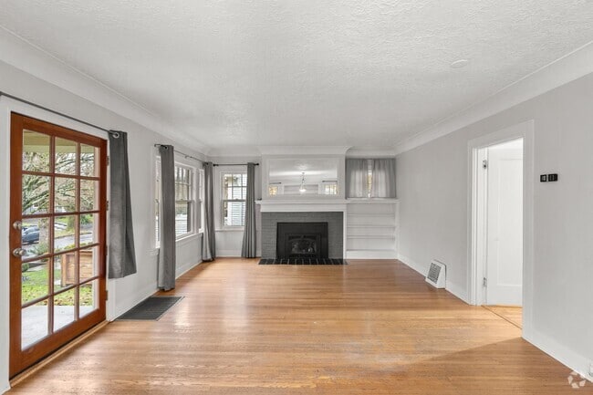 Building Photo - 3033 NE 12th Ave Rental
