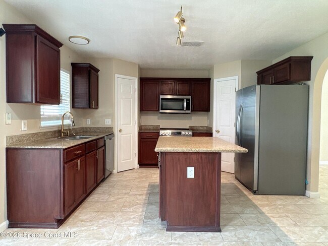 Photo - 1718 Sawgrass Dr SW