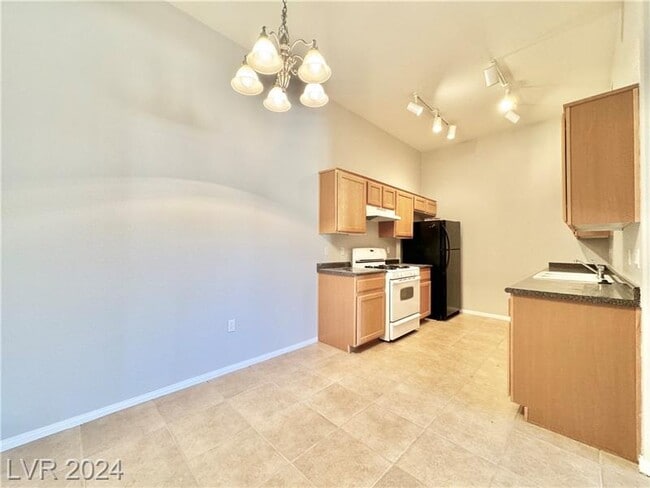 Photo - 8805 Jeffreys St