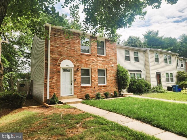 Building Photo - 13527 Duhart Rd