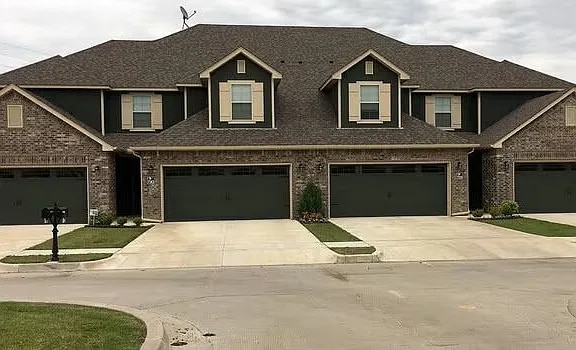 Photo - Villas at Stonebridge