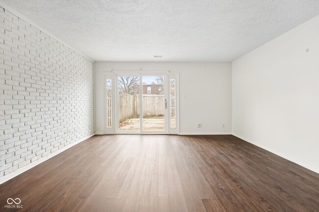 Photo - 7488 Countrybrook Dr