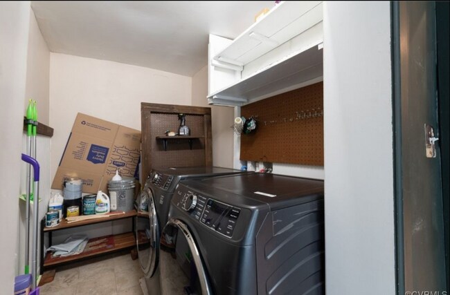 Photo - 2203 Edwards Ave