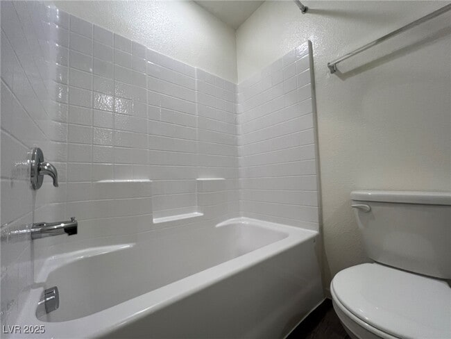 Photo - 1900 Omaggio Pl