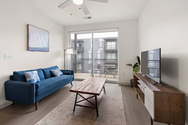 Photo - 633 E Main St Unit ID1031630P