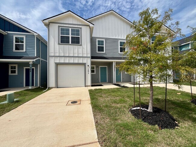 Photo - Brand New 3 Bd 2.5 Full Bath Townhouse Near UTSA & LaCantera