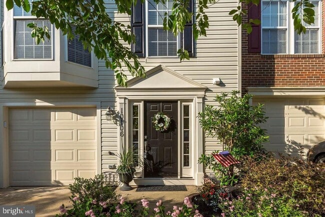 Photo - 10106 Sir Reynard Ln