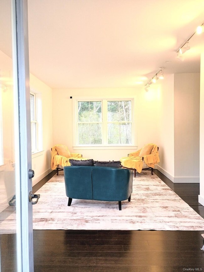 Photo - 13595 Soundview Ave