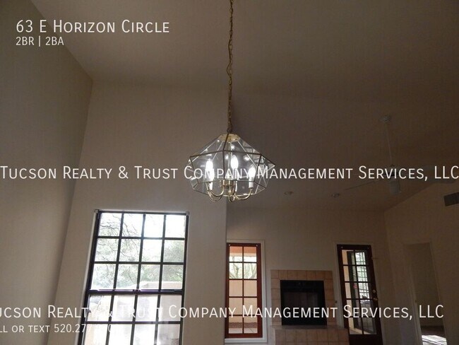 Photo - 63 E Horizon Cir House