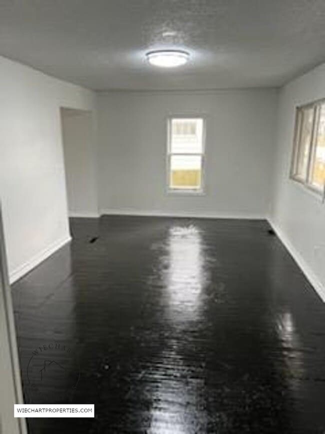 Photo - 569 Harrison Ave