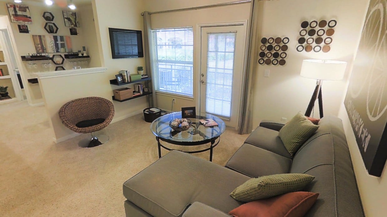 Photo - The Estates at River Pointe Apartments