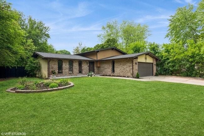 Building Photo - 407 Greenfield Rd Rental