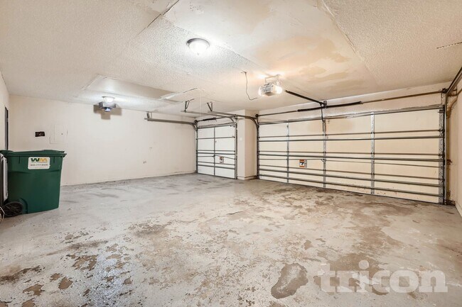 Photo - 301 4th St NW