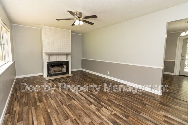 Photo - 730 Roberta Dr