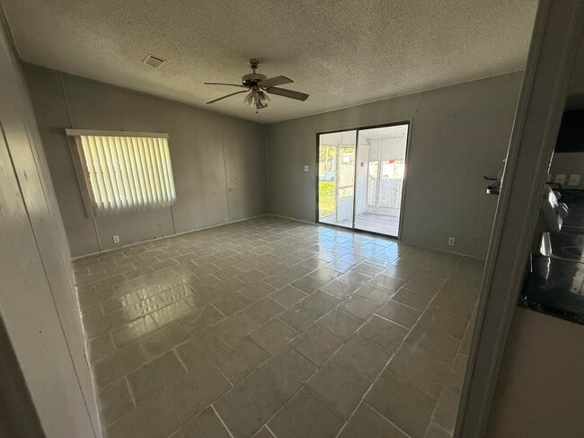 Photo - 9301 SE 61st Dr