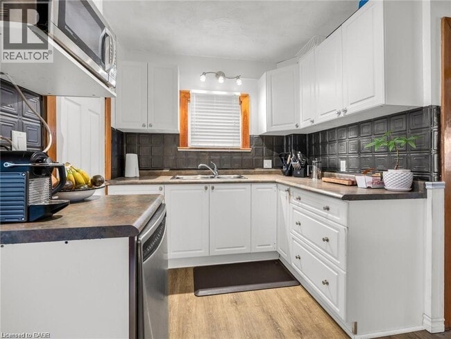 Photo - 6370 High St