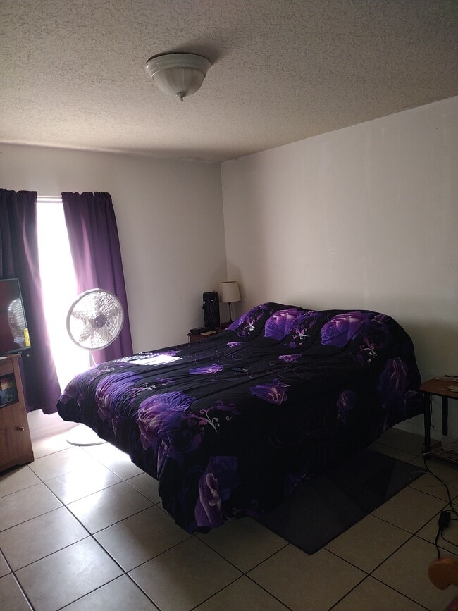 Photo - 3207 E 38th Ave