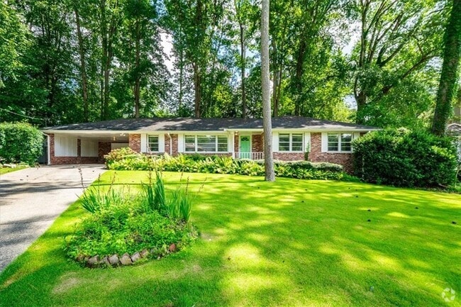 Building Photo - 2038 S Akin Dr Rental