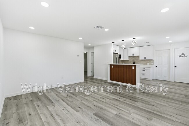Photo - 3029 Corona Dr