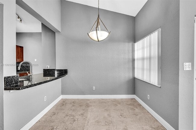 Photo - 2881 N Oakland Forest Dr Unit 212