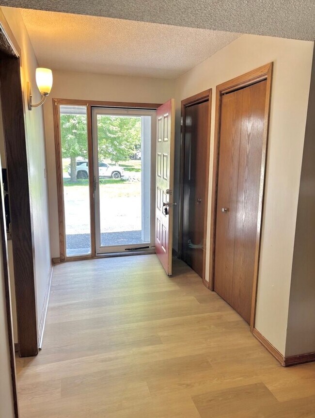 Photo - Entertainers dream in the heart of Eden Prairie! 3000+sf, updated, beautiful yard!!