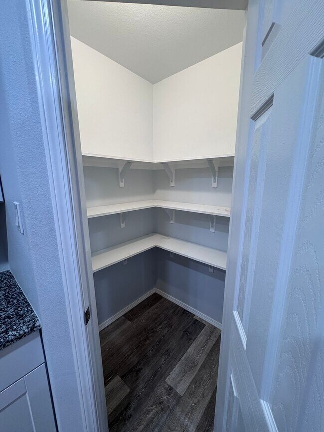 Photo - 1106 N Englewood Ave Unit A