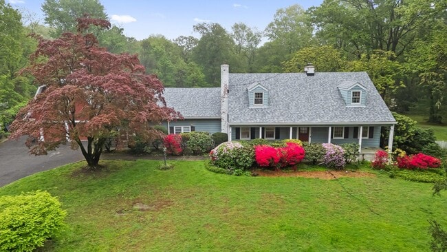 Photo - 1025 Old White Plains Rd House