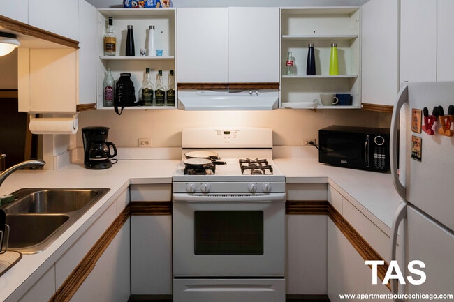 Photo - 631 W Arlington Pl Unit G