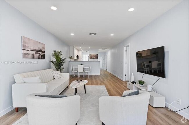 Building Photo - 1101 Cactus Terrace Unit 203 Rental