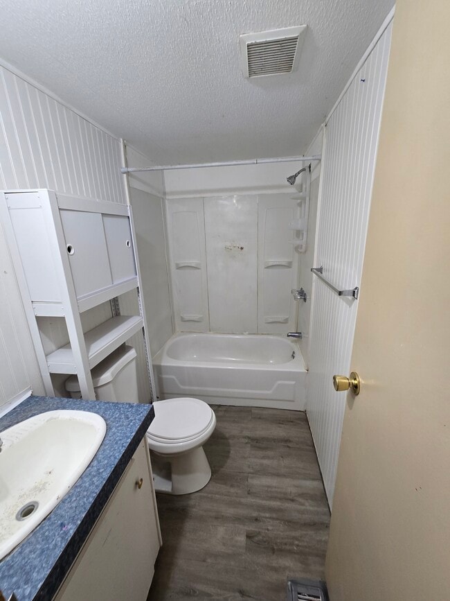 Photo - 725 Park Ave