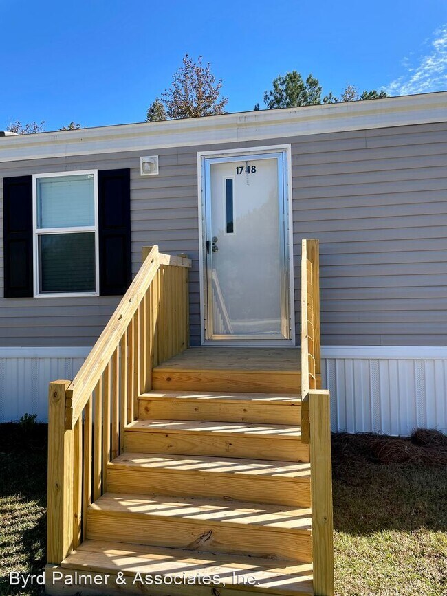 3 br, 2 bath House 1748 Dirty Branch Road House Rental in Conway