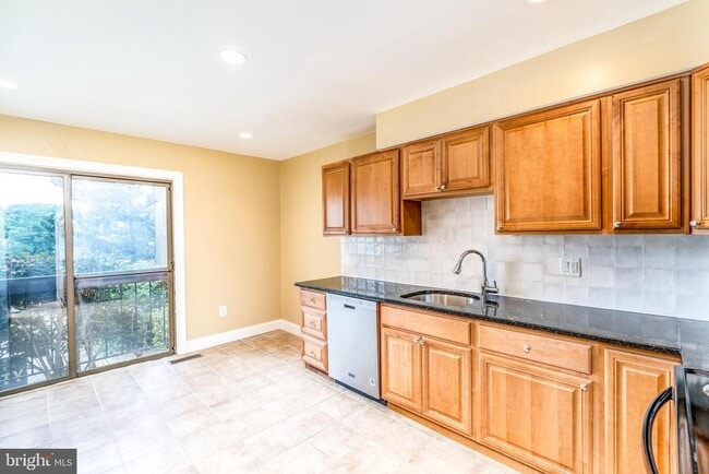 Photo - 3134 Delburne Ct