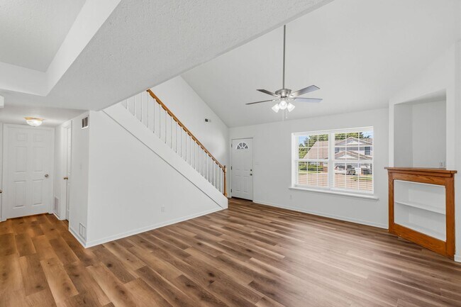 5000-5002 Carrie Ridge Dr.
