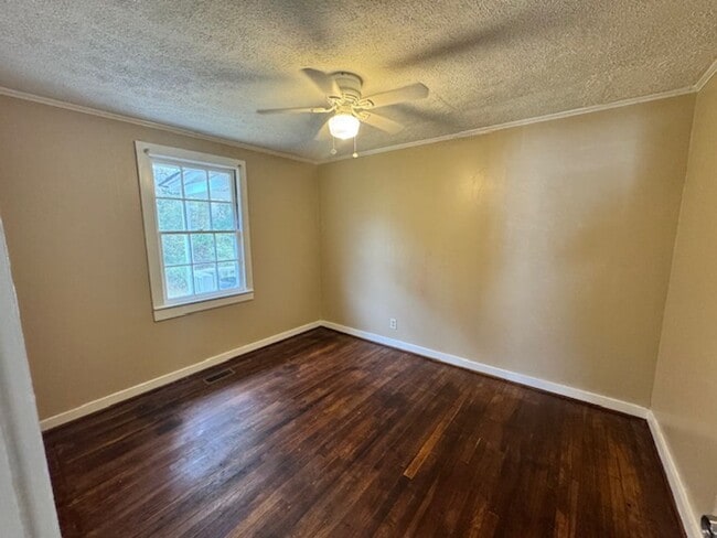 Photo - 138 Youngs Mill Rd