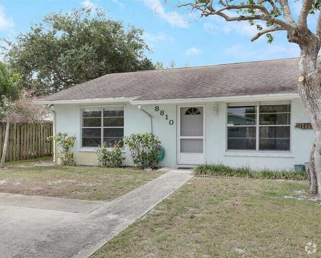 Building Photo - 8810 SE Hobe Ridge Ave Rental