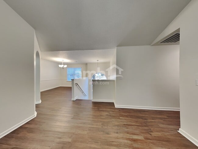 Photo - 30 Cheyenne Dr