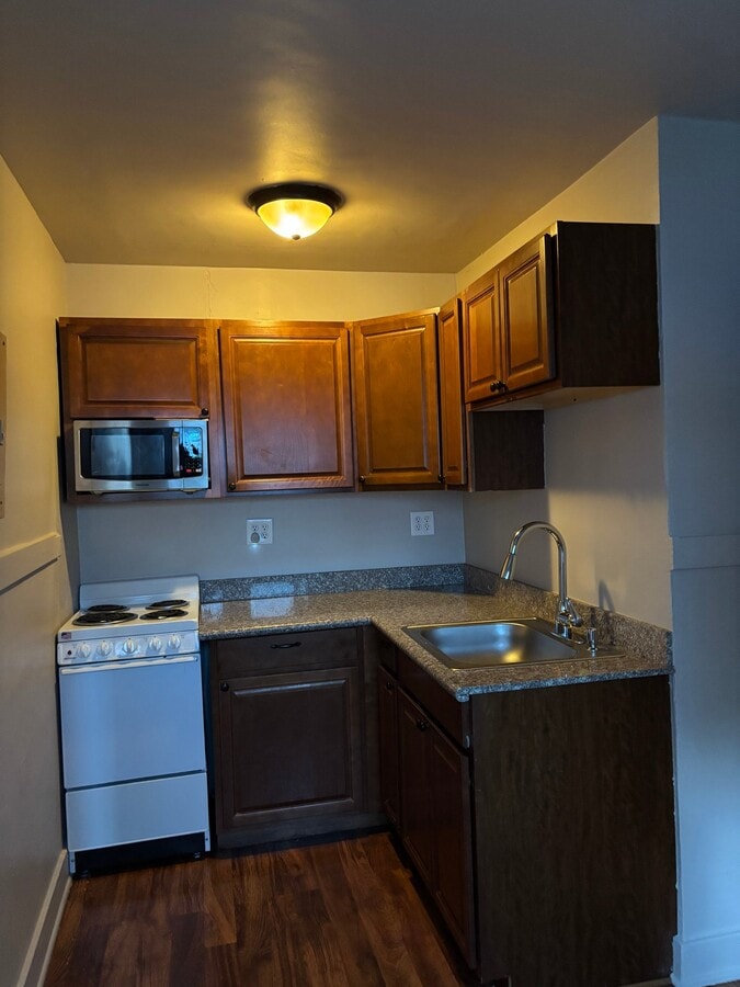 Photo - 4541 Brooklyn Ave NE Unit 4541 Brooklyn Ave NE