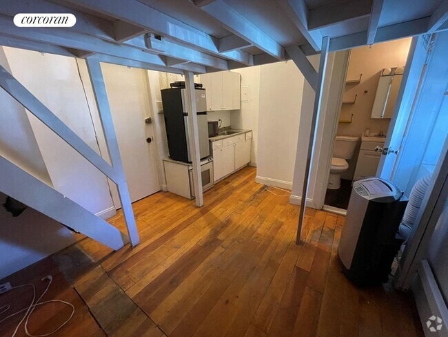 Building Photo - 125 Green St Rental