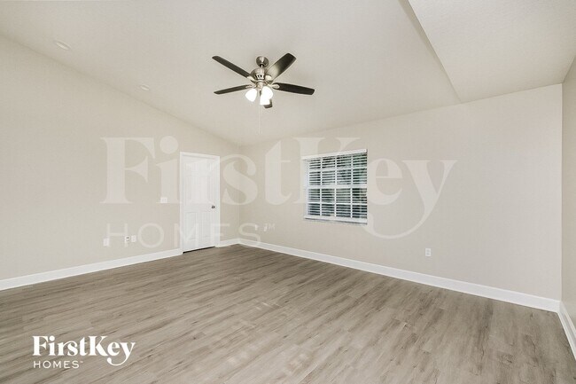 Photo - 5322 Plum Ave